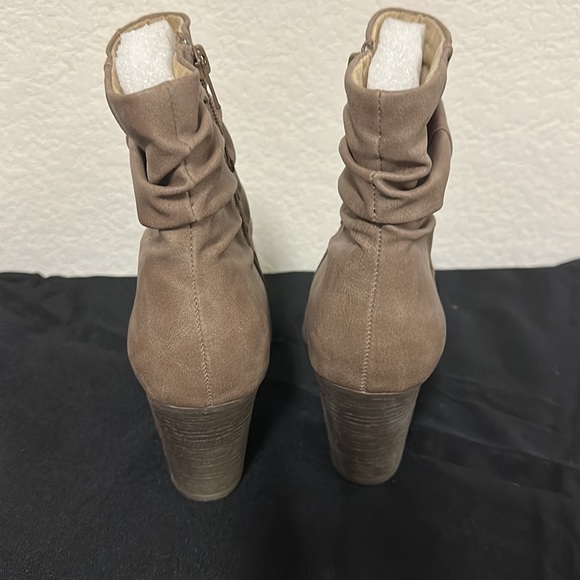 Booties - Picture 3 of 4